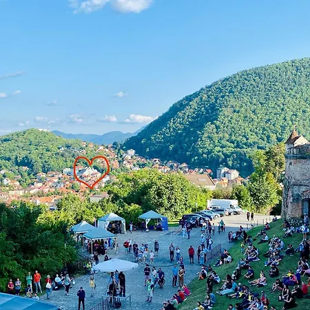 Uptown Monkey 7 Min Walk To Republicii Street Braşov