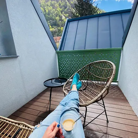 Uptown Monkey 7 Min Walk To Republicii Street Apartment *