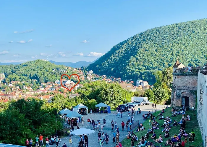 Uptown Monkey 7 Min Walk To Republicii Street Brasov