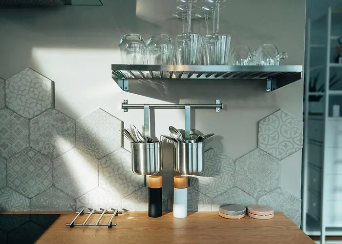 Uptown Monkey 7 Min Walk To Republicii Street Apartment