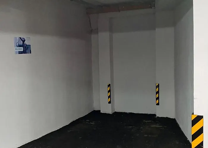 Apartment Uptown Monkey 7 Min Walk To Republicii Street Brasov